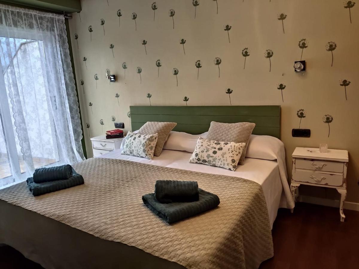 Apartamento Atico Matias Lopez Sarria Exterior foto