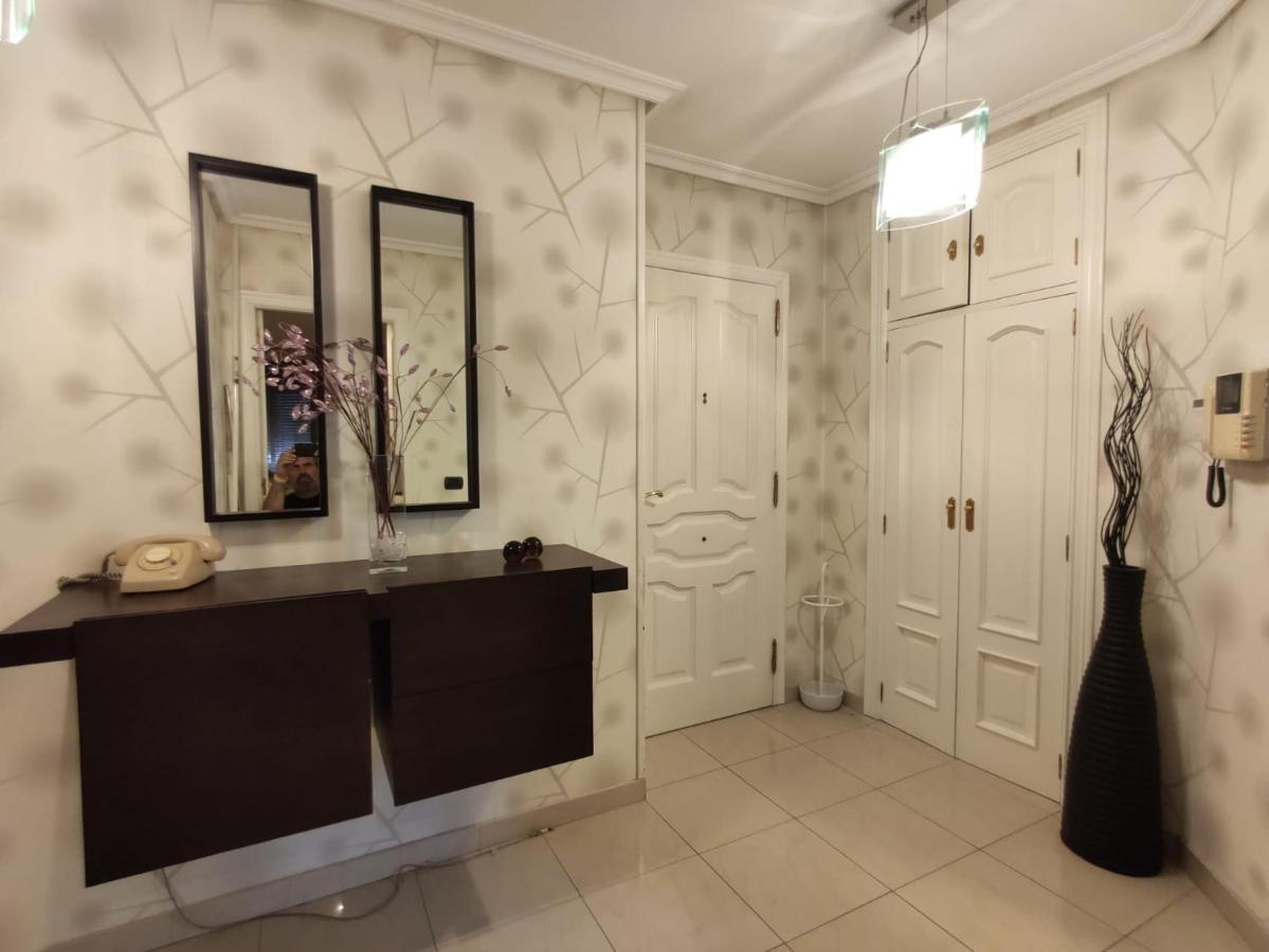 Apartamento Atico Matias Lopez Sarria Exterior foto